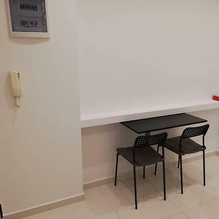White Lux Apartment For 2 Vipgreece 아테네 외부 사진