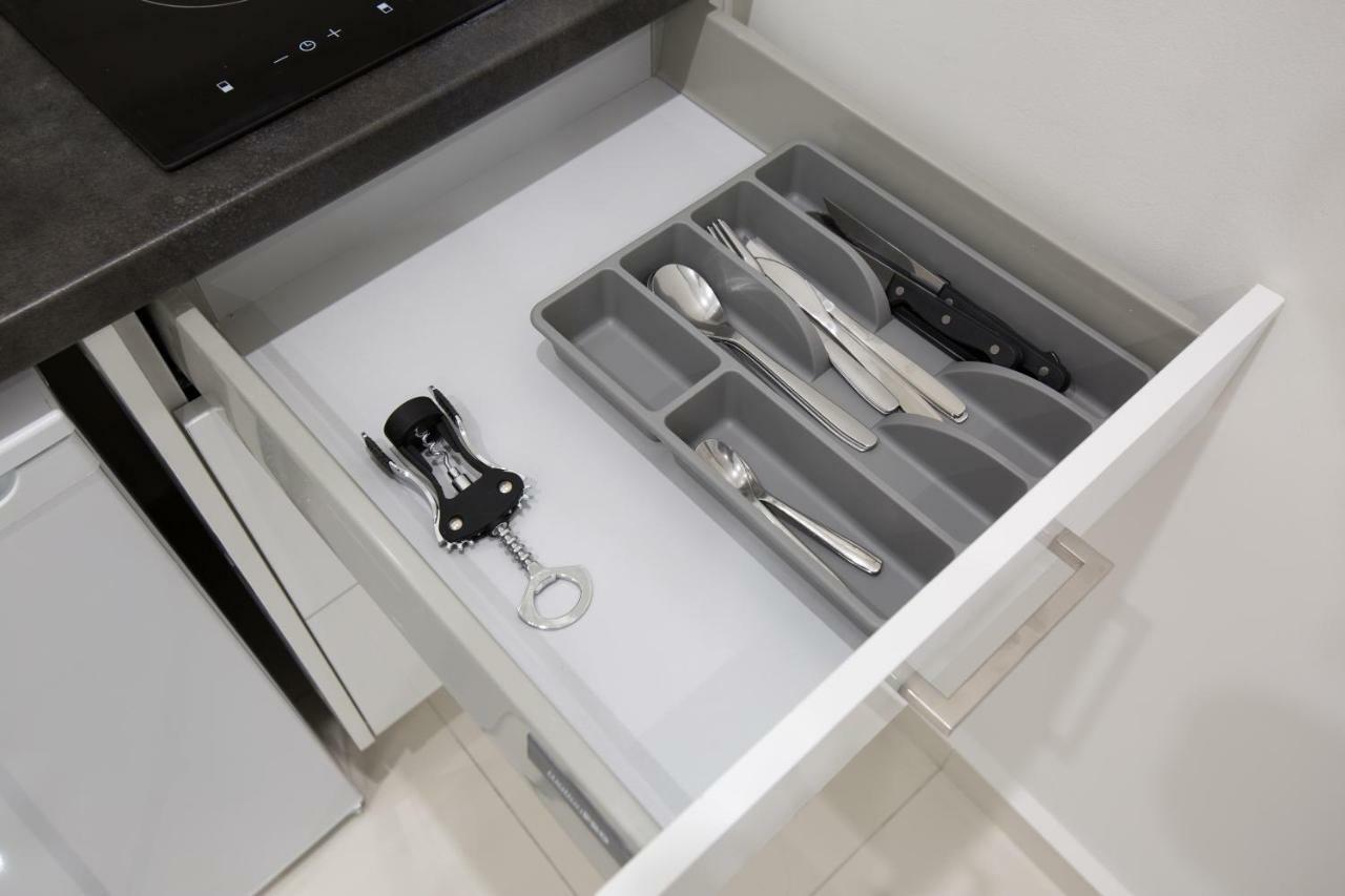 White Lux Apartment For 2 Vipgreece 아테네 외부 사진