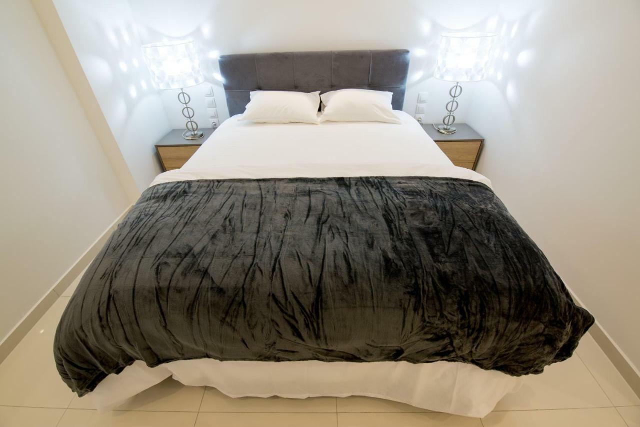 White Lux Apartment For 2 Vipgreece 아테네 외부 사진