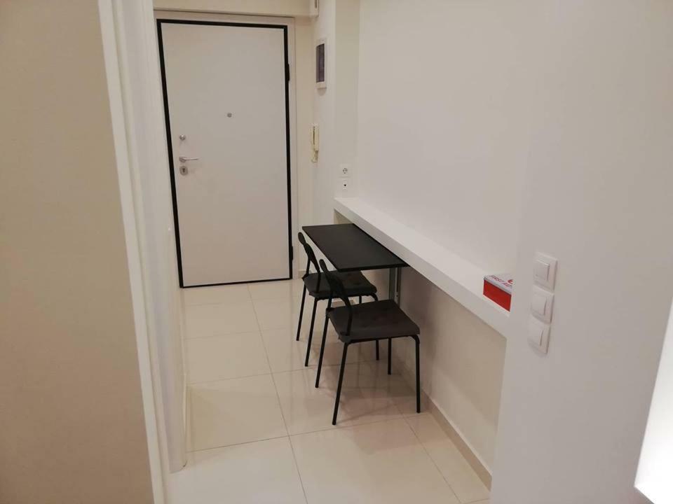 White Lux Apartment For 2 Vipgreece 아테네 외부 사진